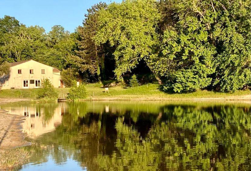 Etang Vallier Resort Brossac Экстерьер фото