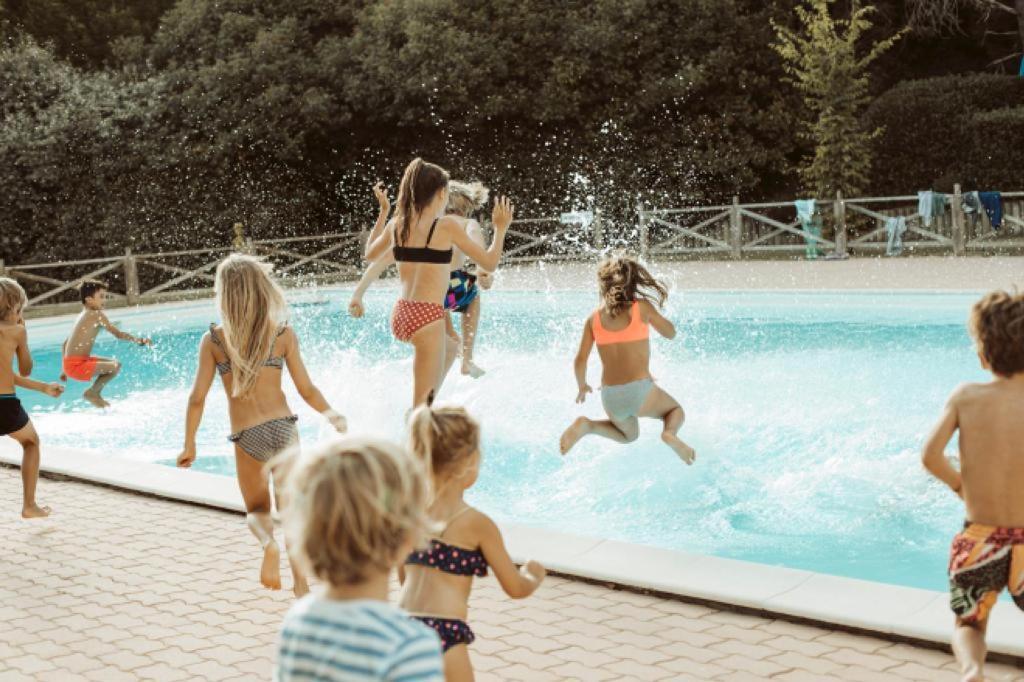 Etang Vallier Resort Brossac Экстерьер фото