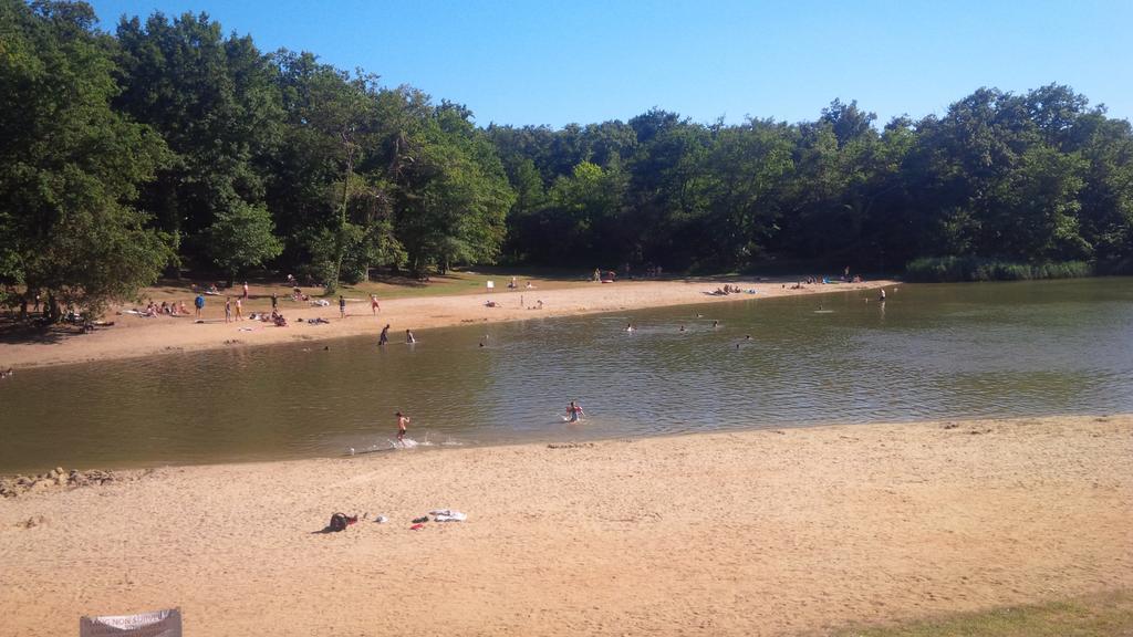 Etang Vallier Resort Brossac Экстерьер фото